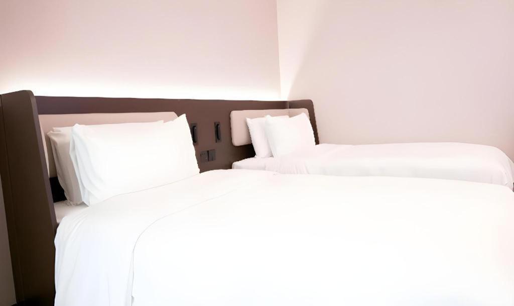 ฮั่นถิง โฮเต็ล ปักกิ่ง หวังฟูจิง Hotel ภายนอก รูปภาพ